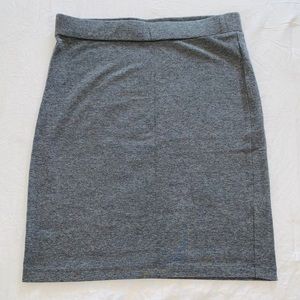 4/$25♦️FOREVER 21 Light Gray Tight Mini Skirt
